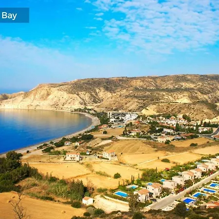 Nice In Bay W- *